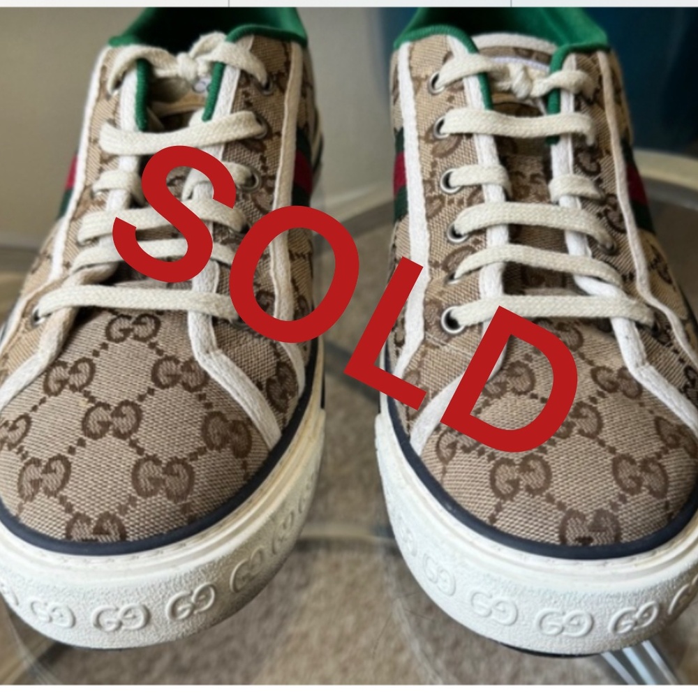 GUCCI MEN’S GG 1977 Low Top Sneakers - G9 = US9.5